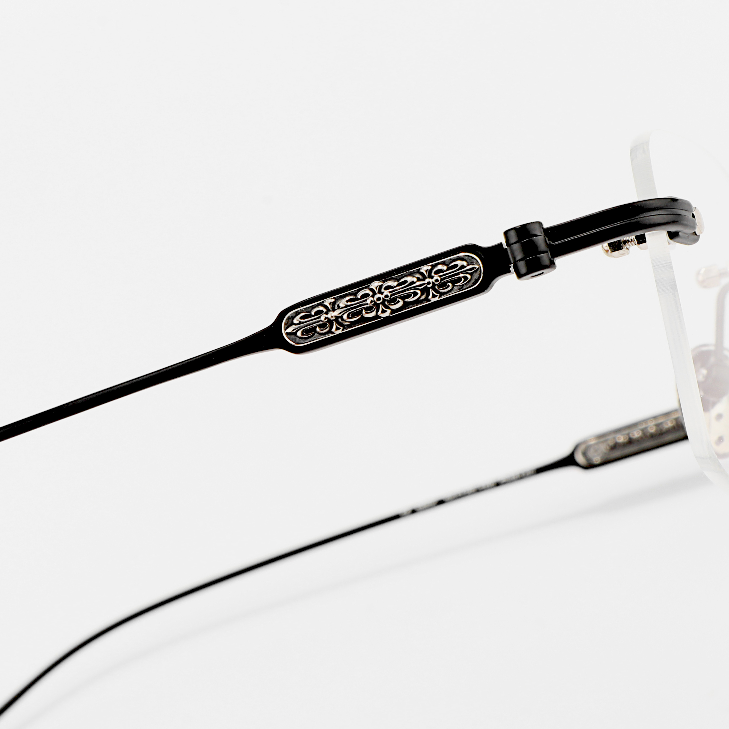 Top Reader Grade Pure Titanium Black Gold Gun Silver Optical Prescription Luxury Brand Frameless Wholesale Glasses Manufacturer