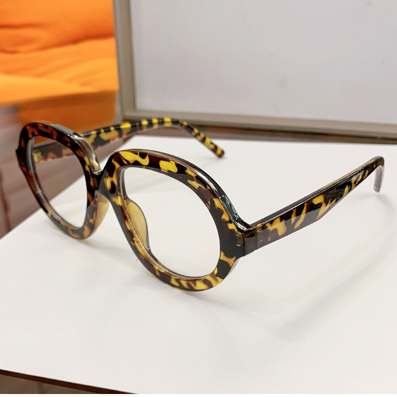 Model R6101 Eyewear Display